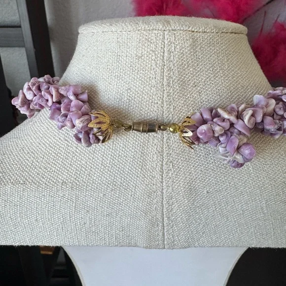 Chunky Purple Shell Choker Necklace - Picture 9 of 9